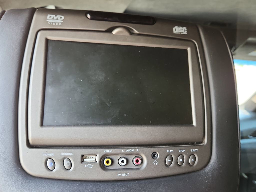 Used 2019 Cadillac Escalade ESV Platinum image 10