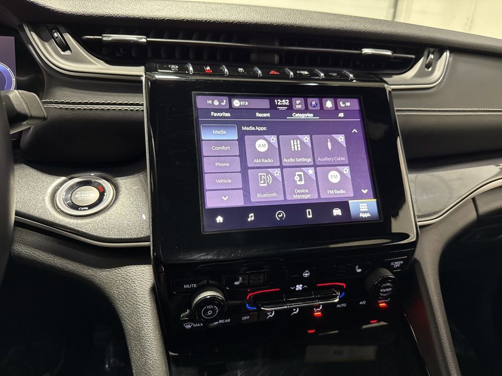 Used 2022 Jeep Grand Cherokee L Laredo image 18