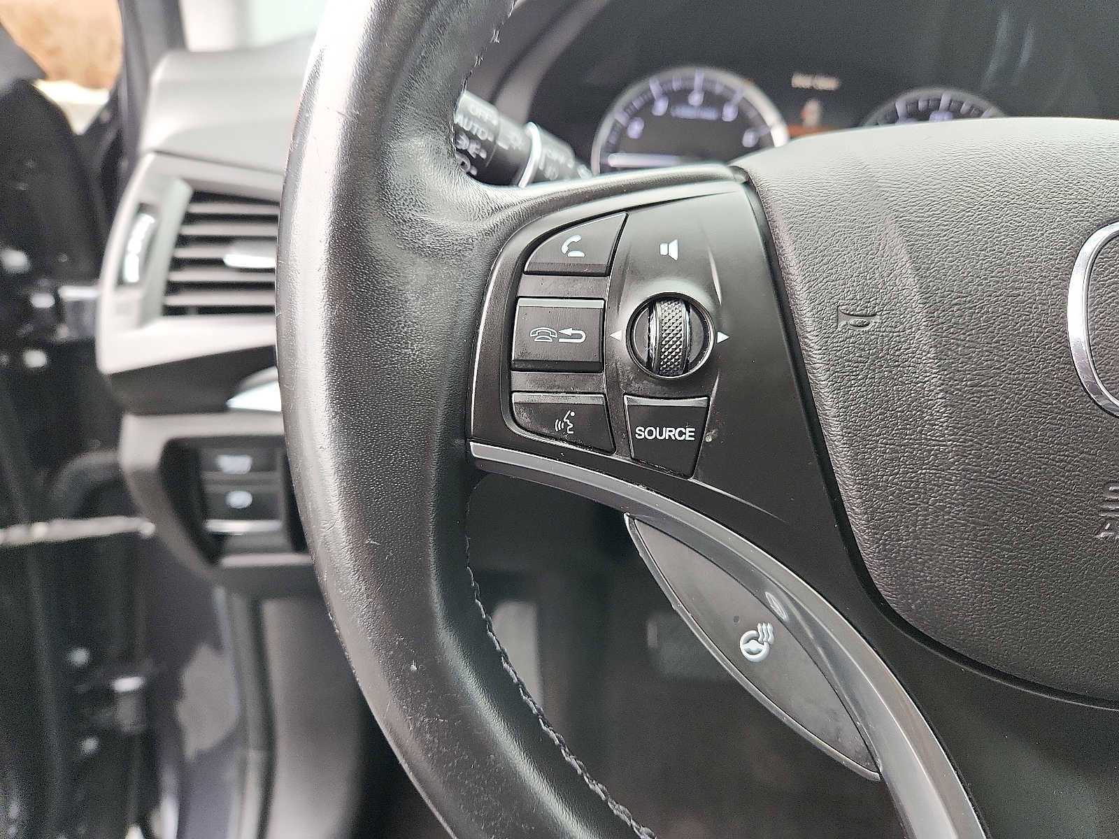 Used 2019 Acura MDX SH-AWD w/ Advance Package image 20