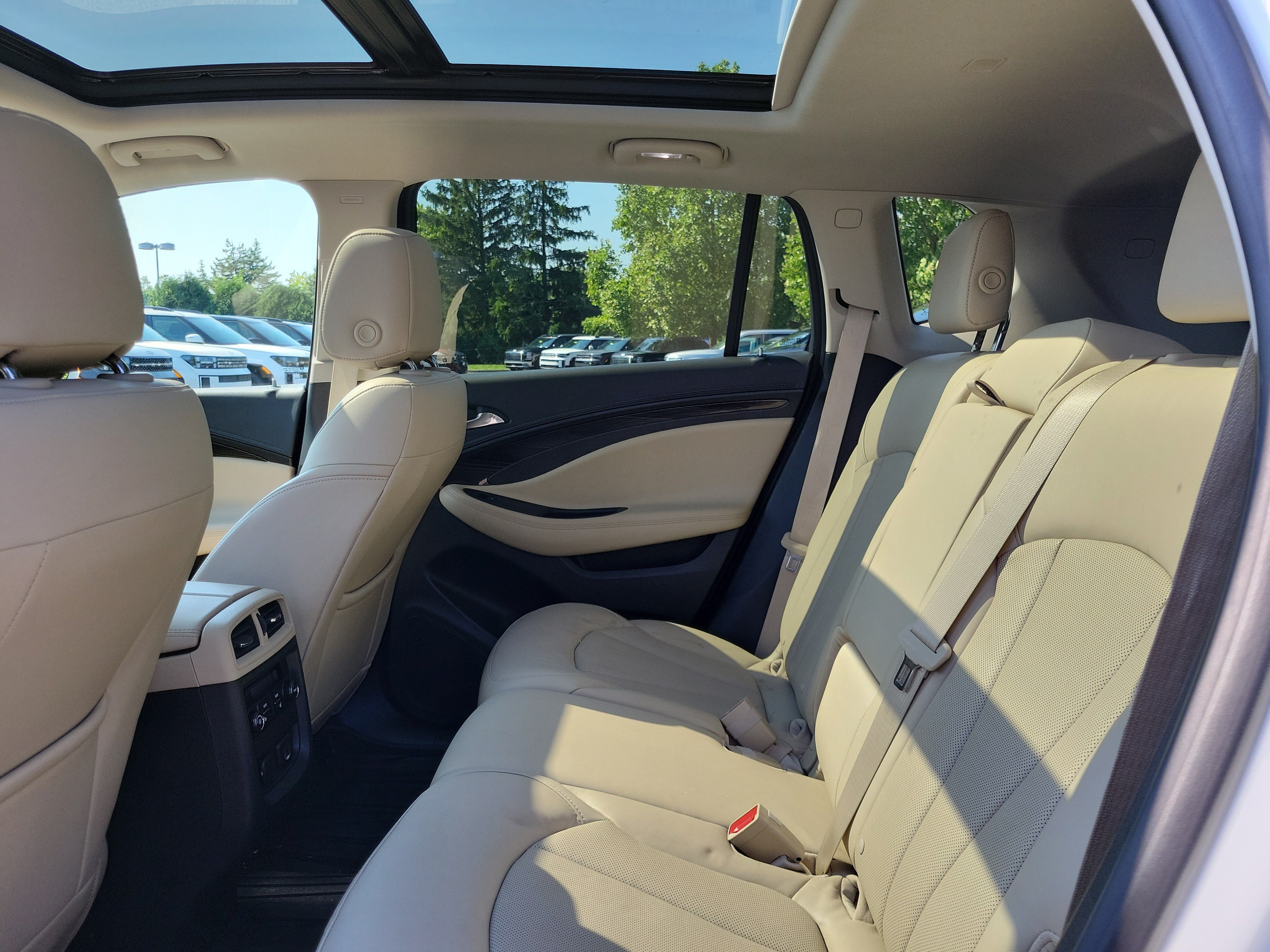 Used 2020 Buick Envision Premium AWD/4WD image 11