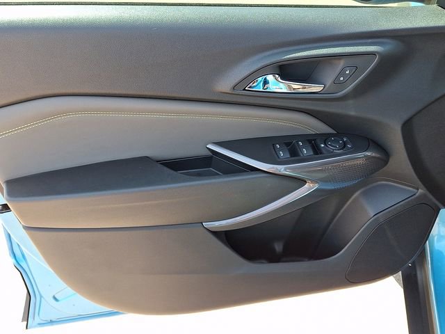 Used 2025 Chevrolet Trax ACTIV w/ Driver Confidence Package FWD image 9