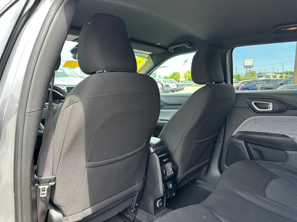Used 2023 Jeep Compass Sport AWD/4WD image 11