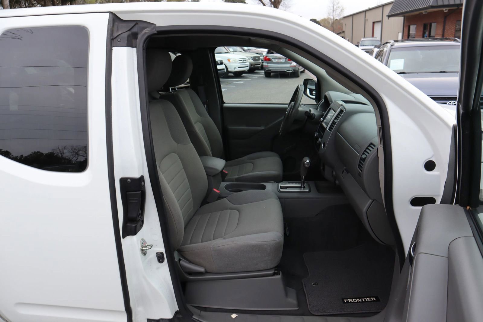 Used 2019 Nissan Frontier S RWD image 15
