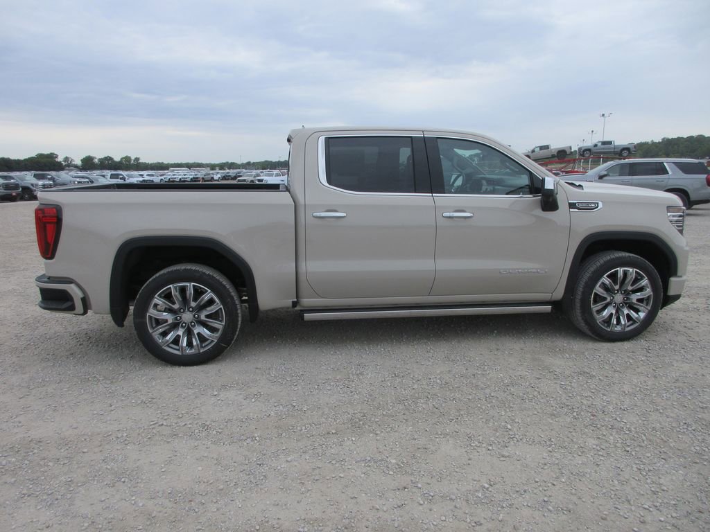 New 2026 GMC Sierra 1500 Denali w/ Denali Reserve Package AWD/4WD image 3