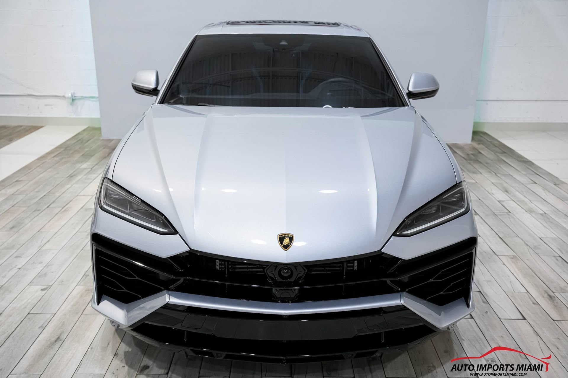 Used 2025 Lamborghini Urus SE image 32