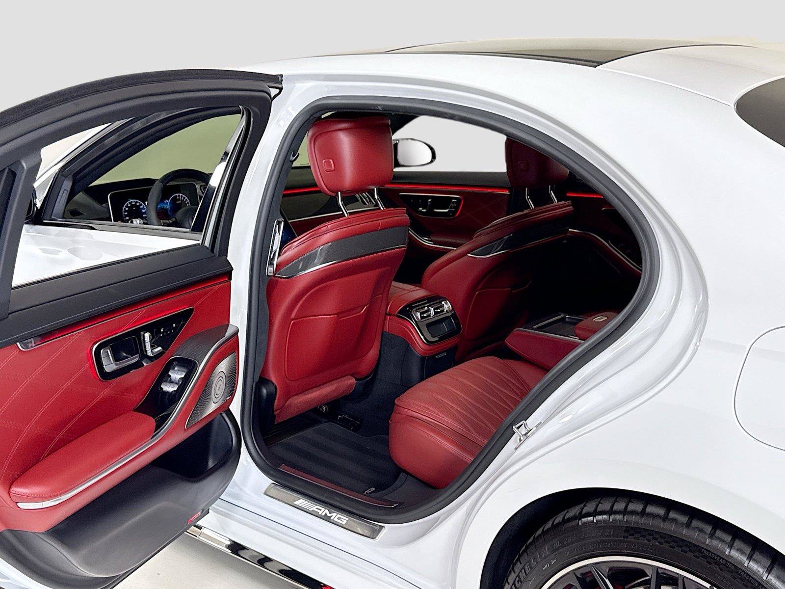 Used 2025 Mercedes-Benz S 63 AMG S image 25