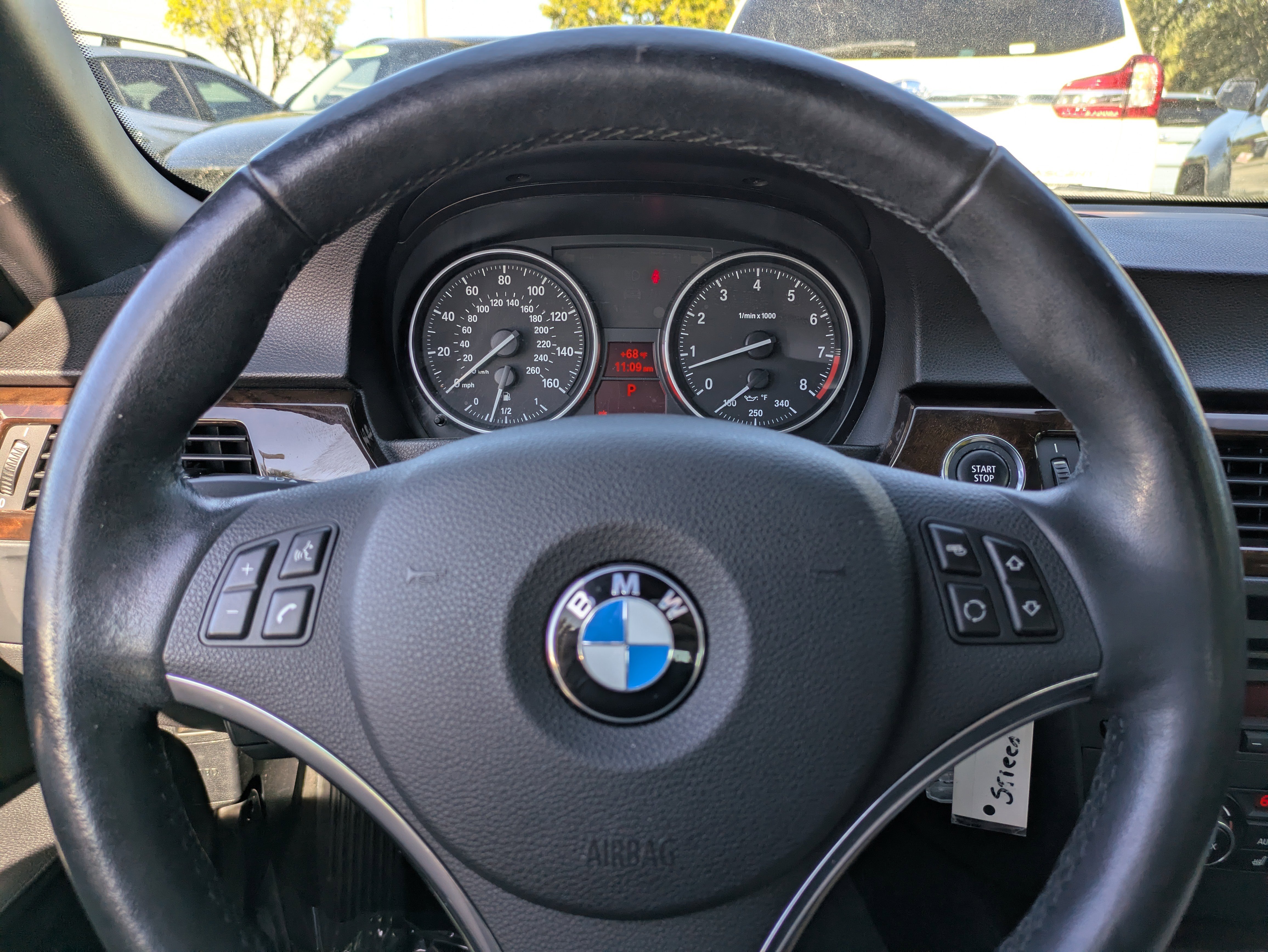 Used 2011 BMW 335i Convertible image 23