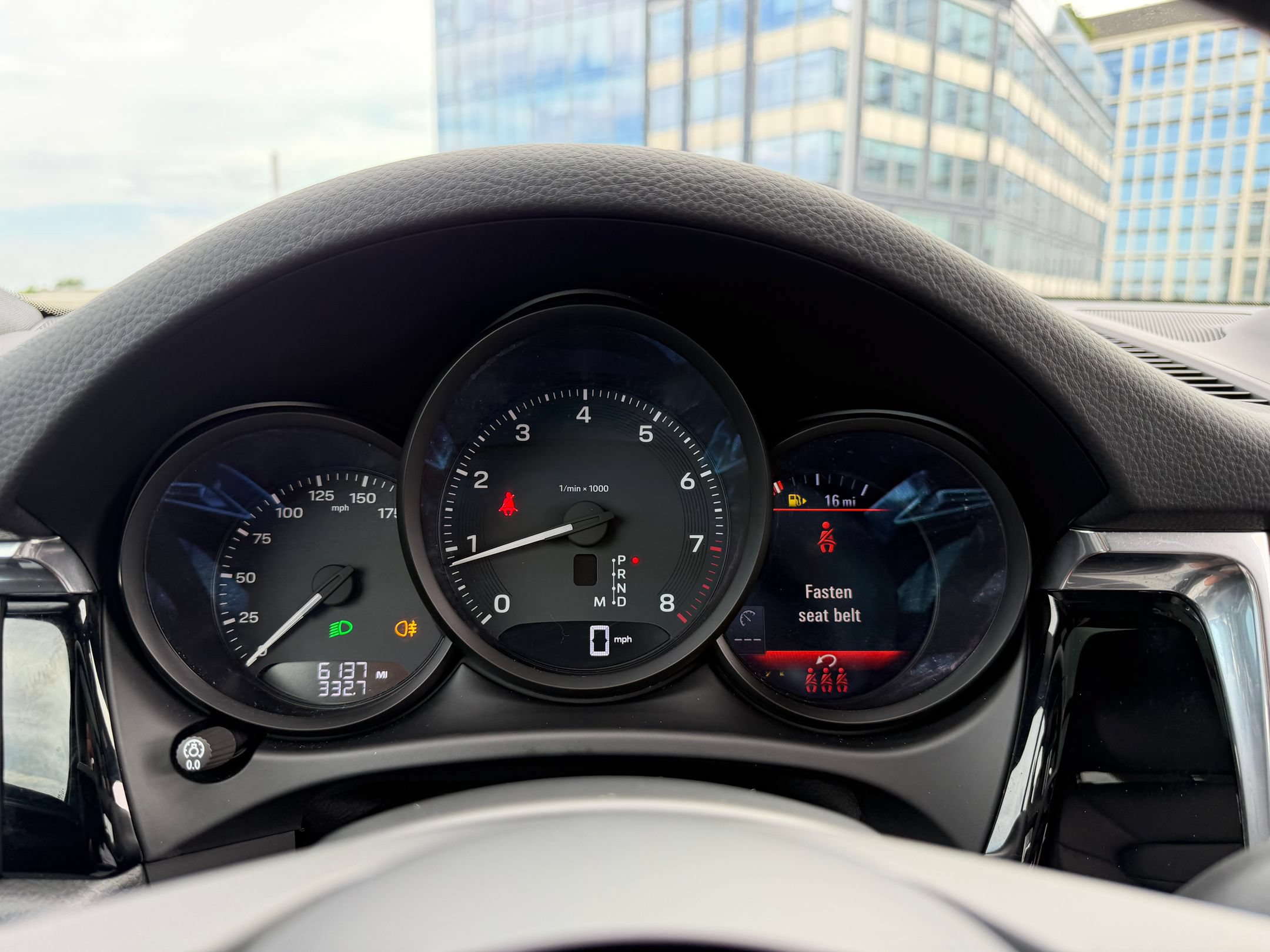 Certified 2026 Porsche Macan AWD/4WD image 20