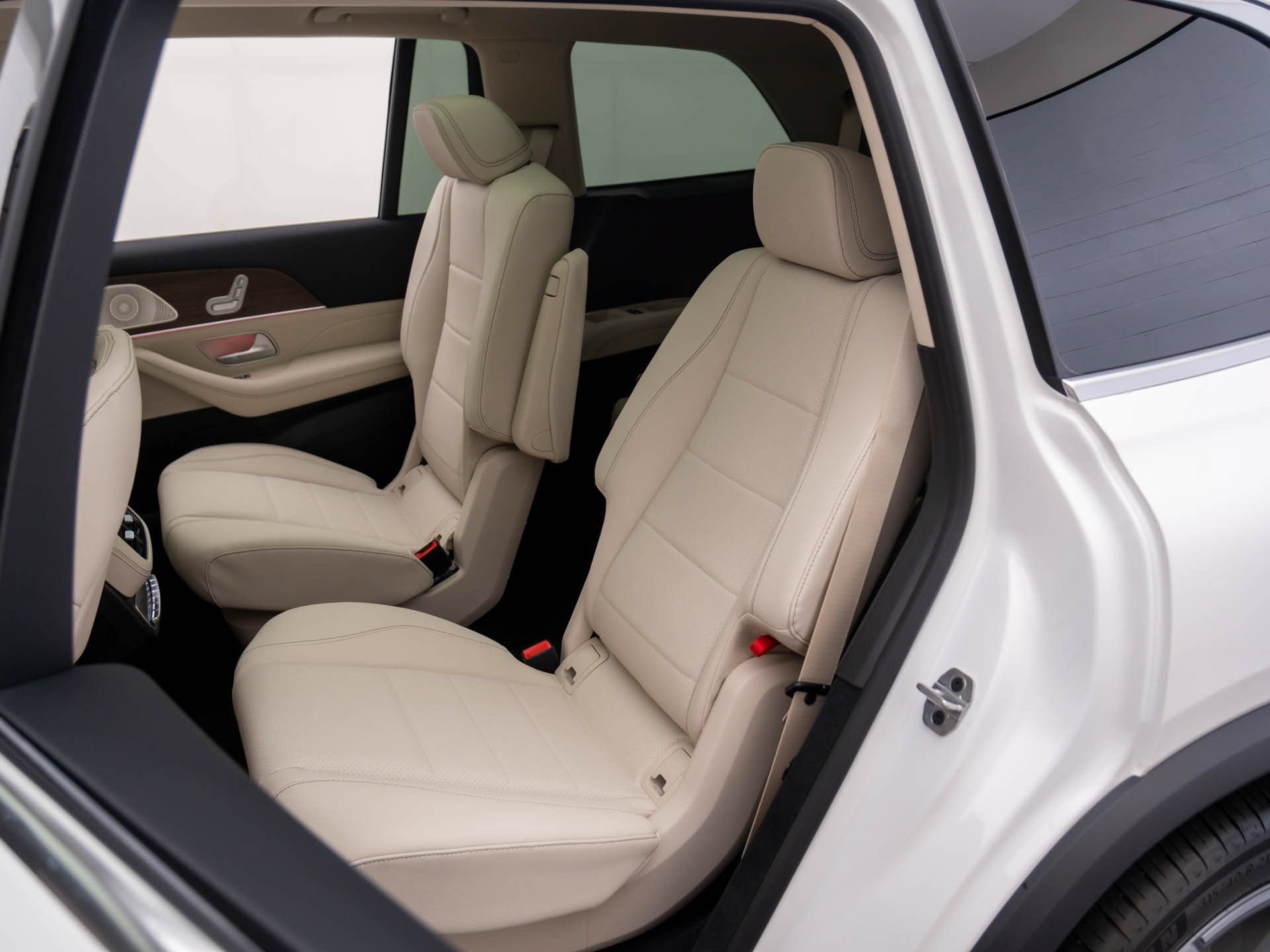 New 2026 Mercedes-Benz GLS 450 4MATIC image 19