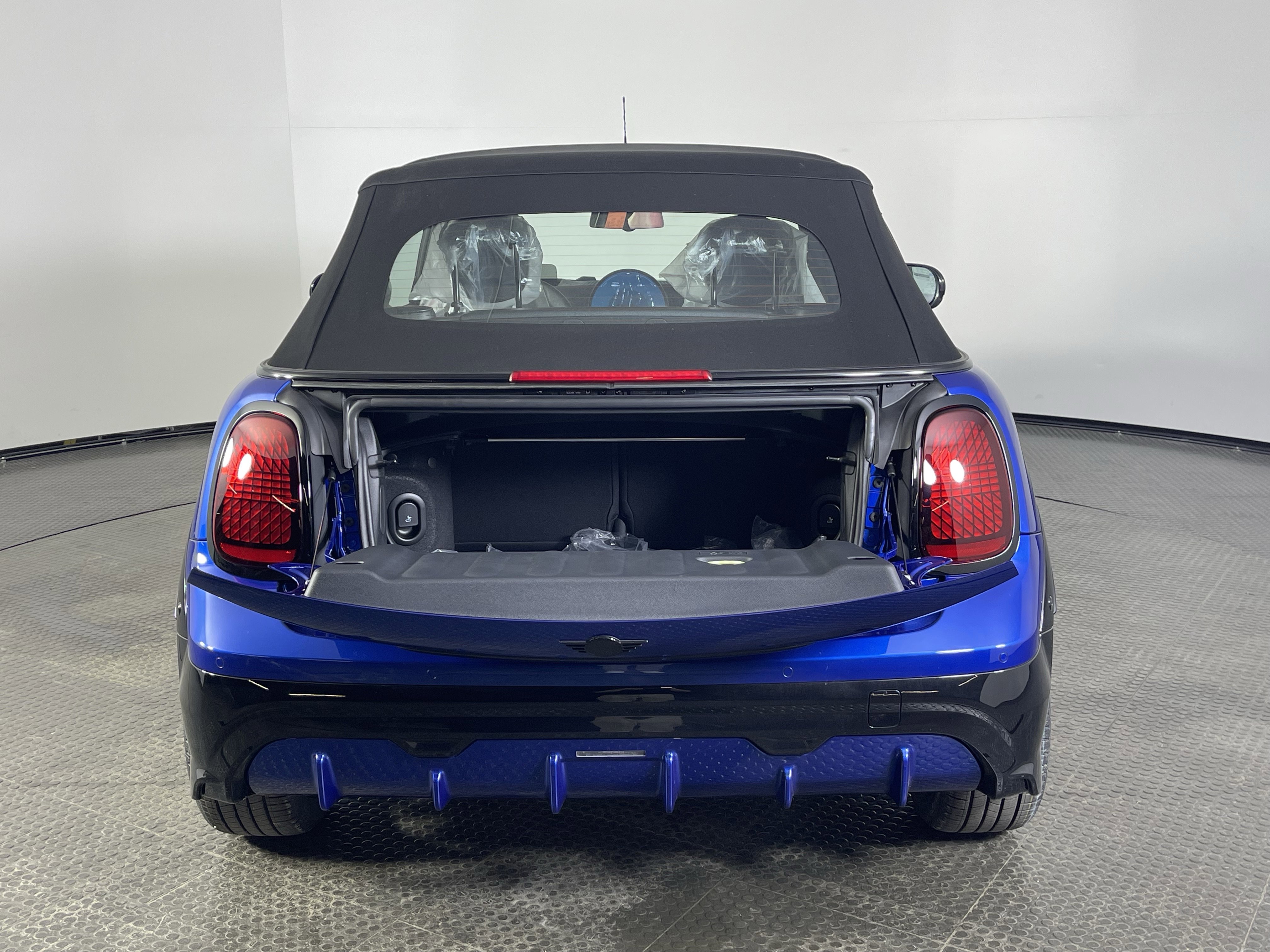New 2026 MINI Cooper S image 10