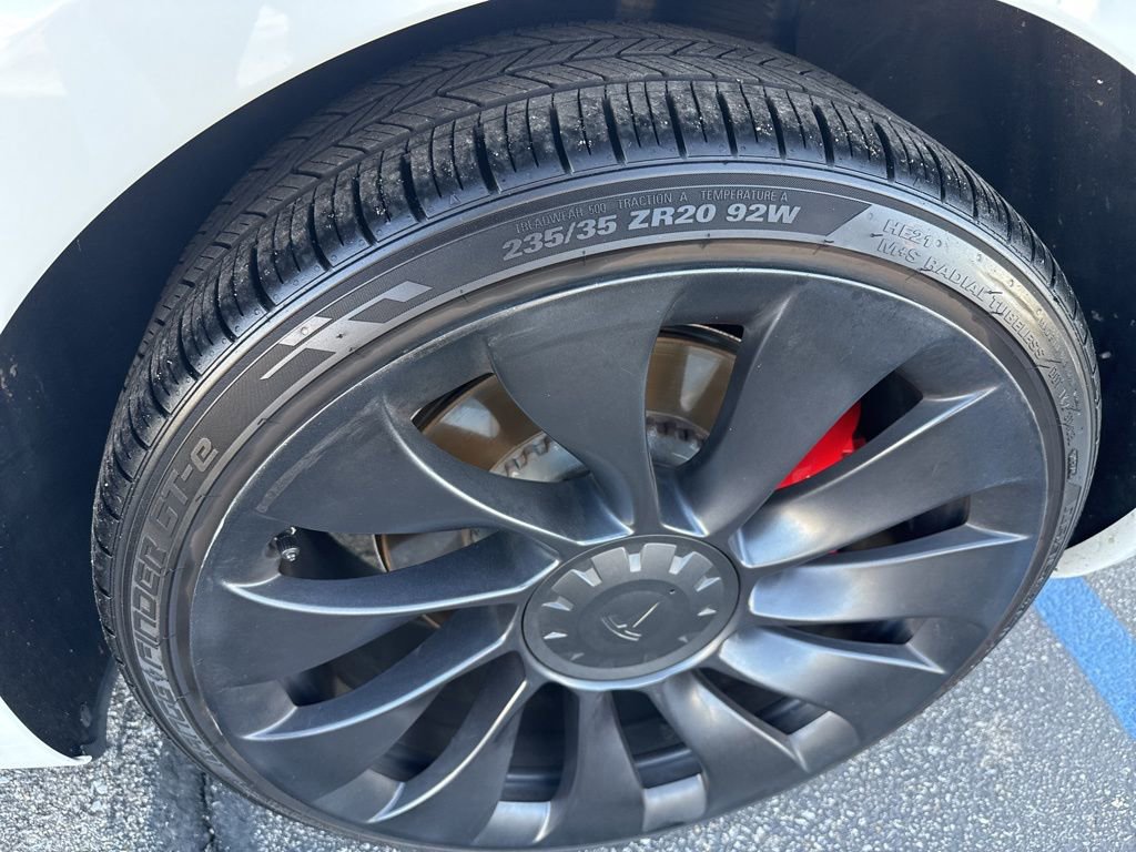 Used 2021 Tesla Model 3 Performance image 11