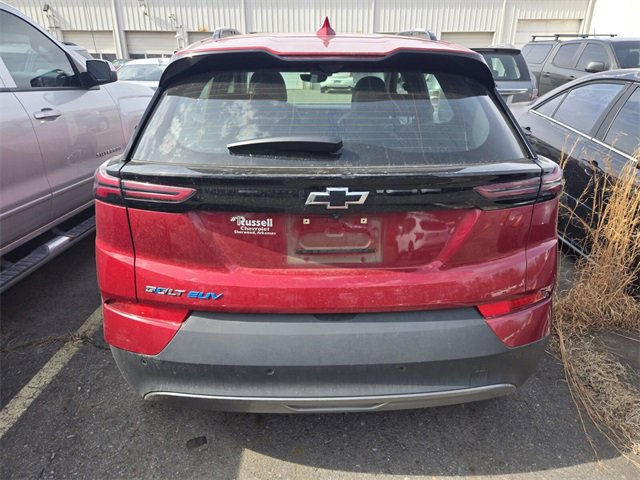 Used 2022 Chevrolet Bolt EUV Premier w/ Sun & Sound Package image 5