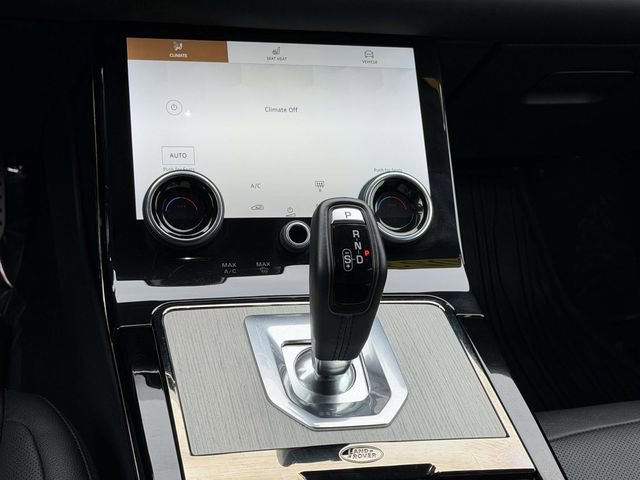 Used 2023 Land Rover Range Rover Evoque R-Dynamic SE image 17