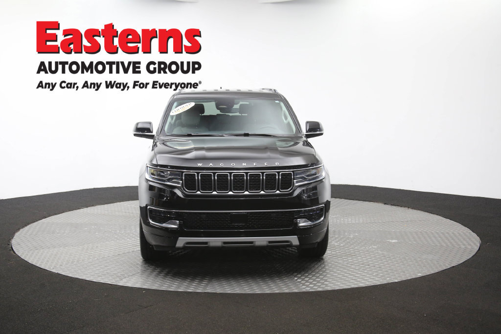 Used 2024 Jeep Wagoneer L Series II w/ Flexible Seating Group RWD image 59