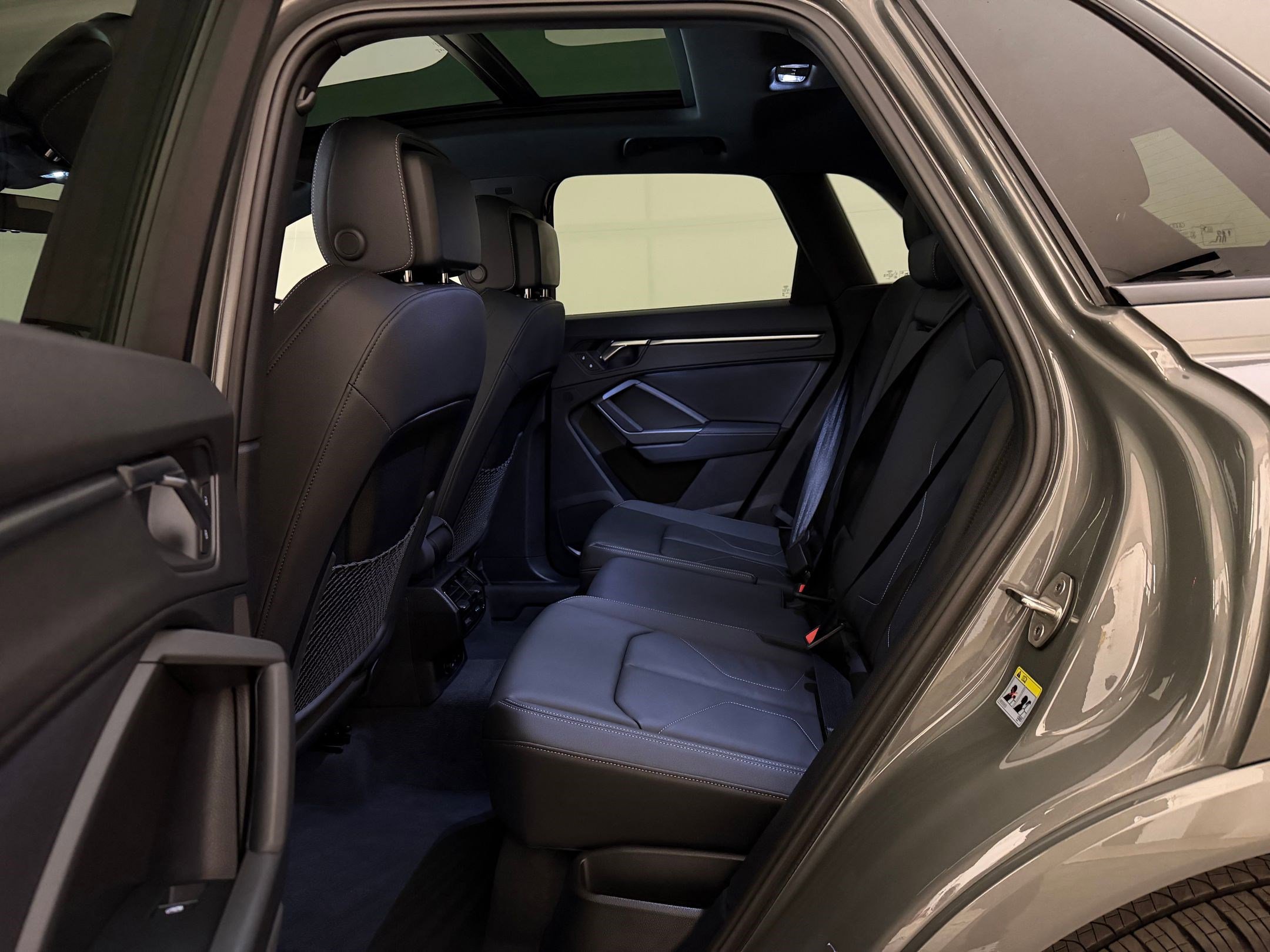 Certified 2025 Audi Q3 2.0T Premium w/ Convenience Package image 15