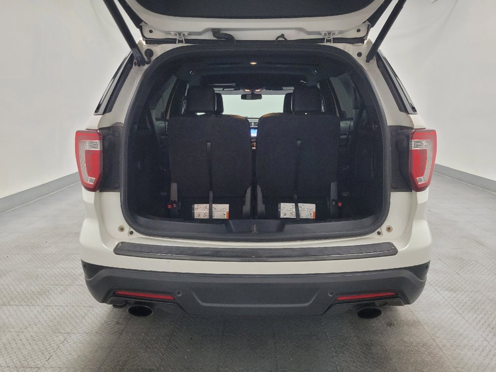 Used 2019 Ford Explorer XLT w/ Equipment Group 202A FWD image 29