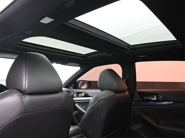 Used 2023 Nissan Maxima SR w/ Sport Mat Group image 9