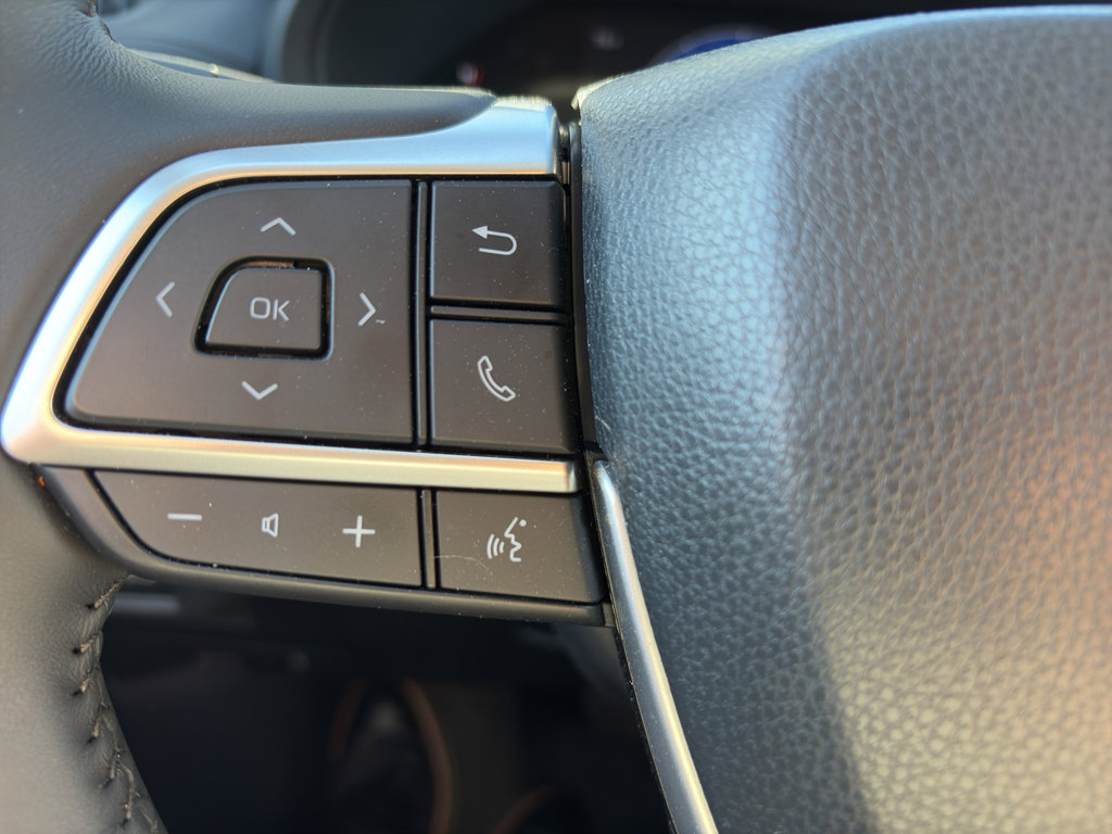 Used 2026 Toyota Grand Highlander XLE image 17