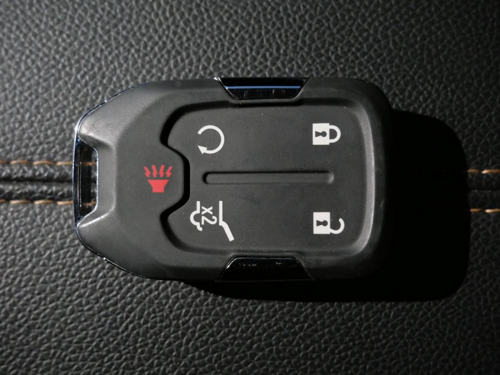 Used 2023 GMC Terrain AT4 w/ LPO, Floor Liner Package AWD/4WD image 34