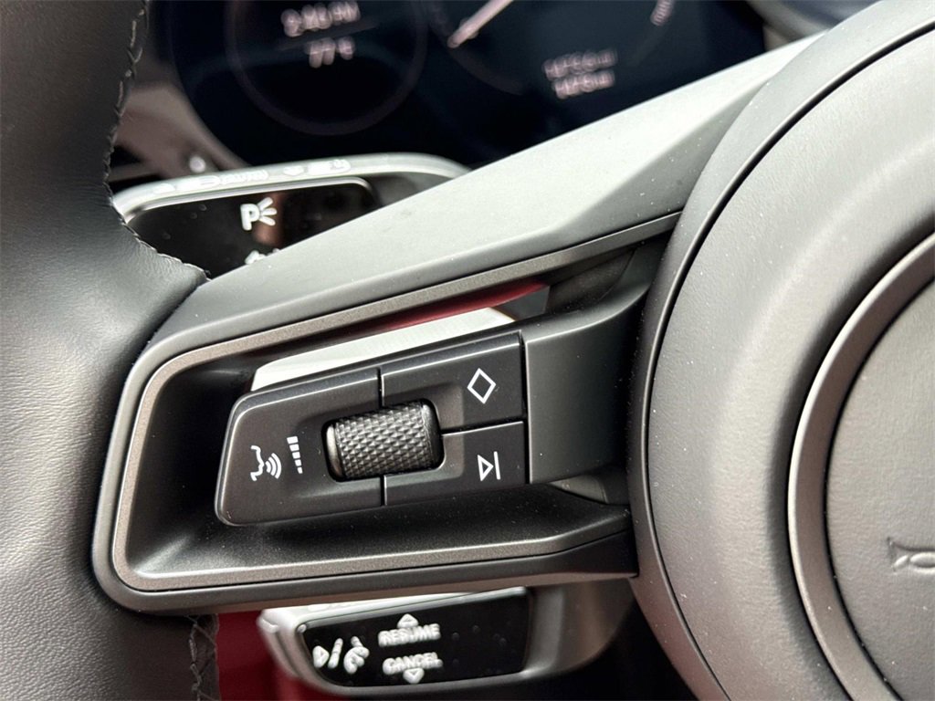 Used 2024 Porsche 911 Carrera S image 17