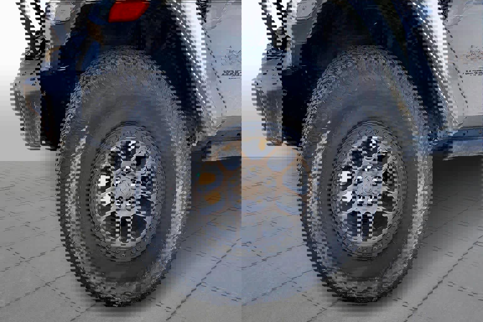 Used 2022 Jeep Wrangler Unlimited Rubicon w/ Xtreme Recon 35" Tire Package image 9