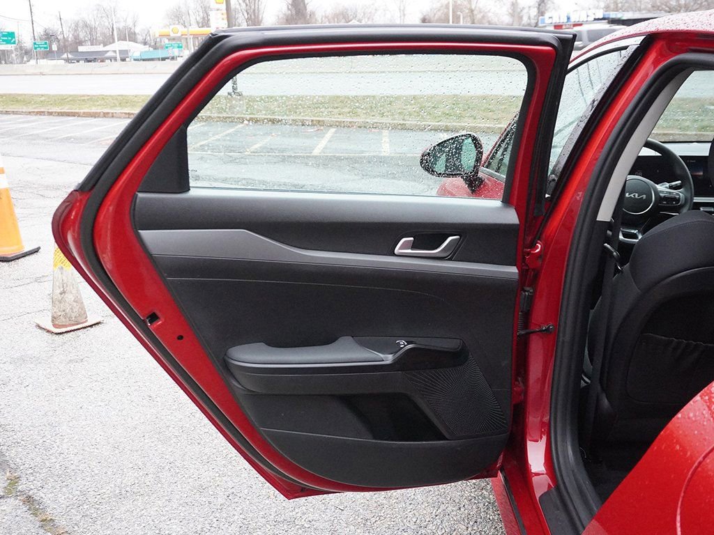 Used 2025 Kia K5 LXS image 23