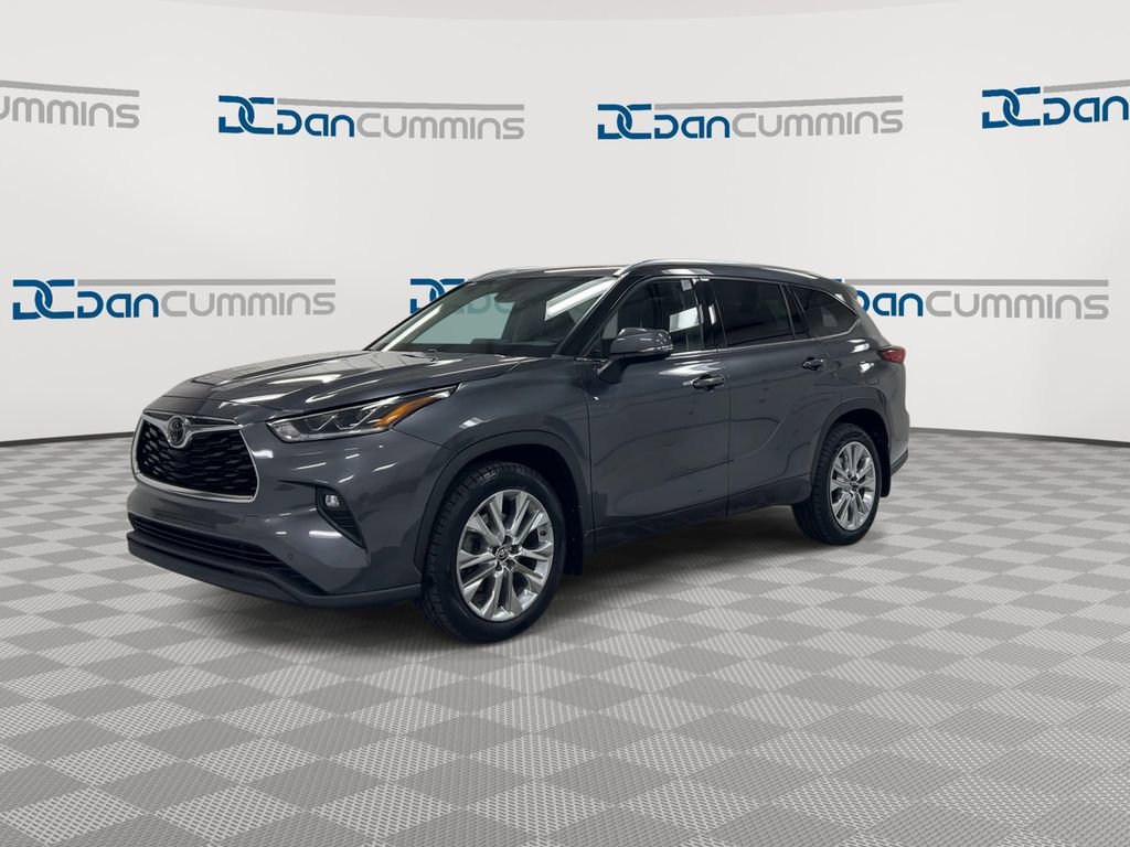 Used 2021 Toyota Highlander Limited image 4