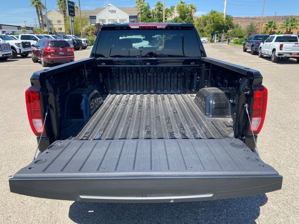 New 2026 GMC Sierra 1500 Elevation w/ X31 Off-Road Package AWD/4WD image 7