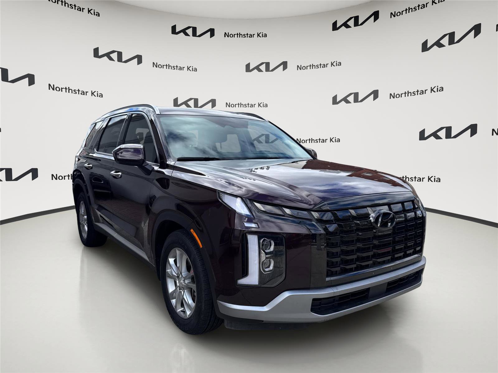 Used 2023 Hyundai Palisade SEL w/ Winter Package image 3