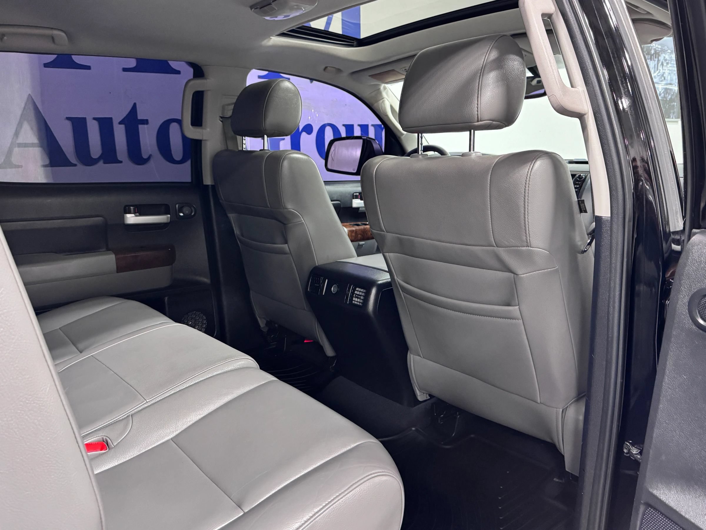 Used 2013 Toyota Tundra Limited w/ Memory Pkg AWD/4WD image 12