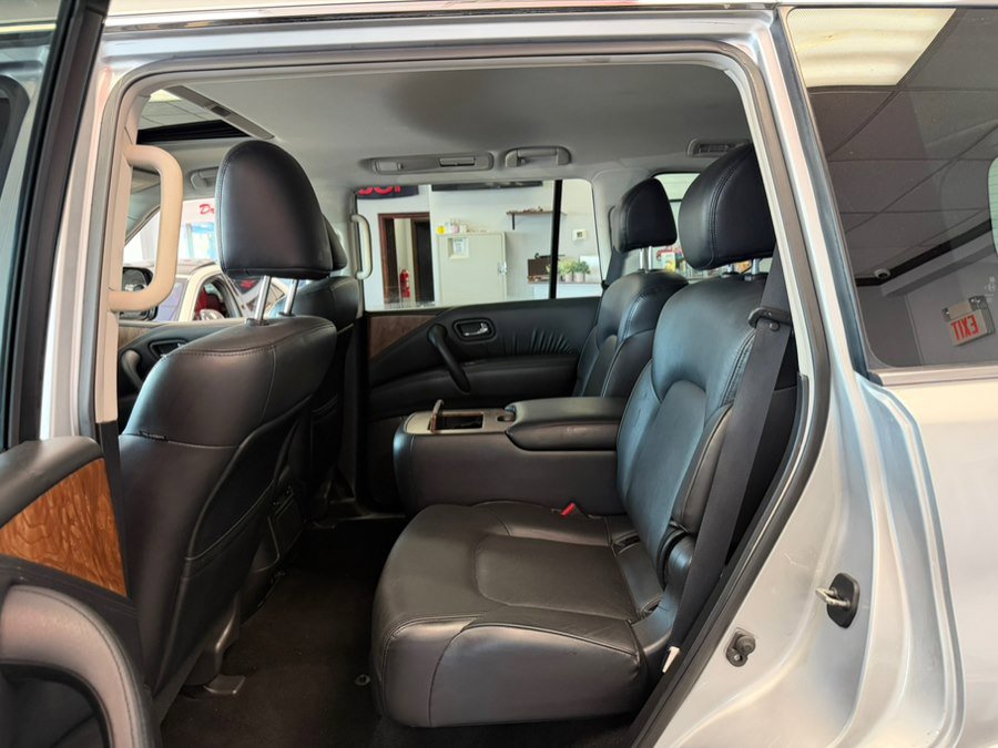 Used 2023 Nissan Armada SL w/ Captain's Chairs Package AWD/4WD image 30