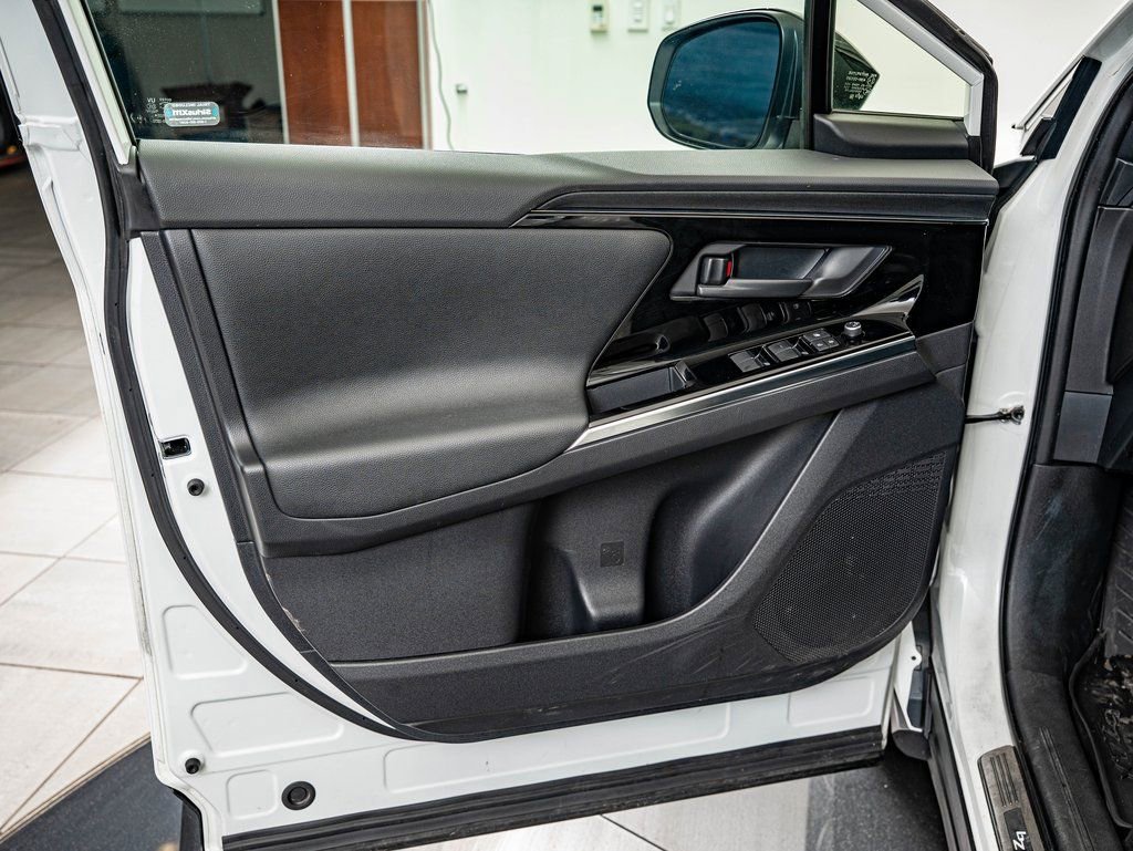 Used 2023 Toyota bZ4X Limited w/ Weather Package AWD/4WD image 17