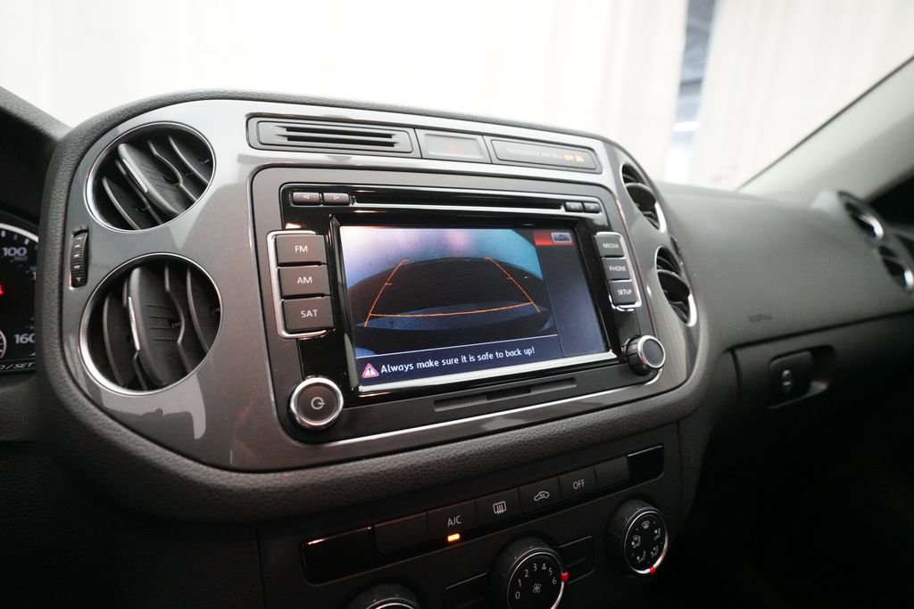 Used 2015 Volkswagen Tiguan S AWD/4WD image 19