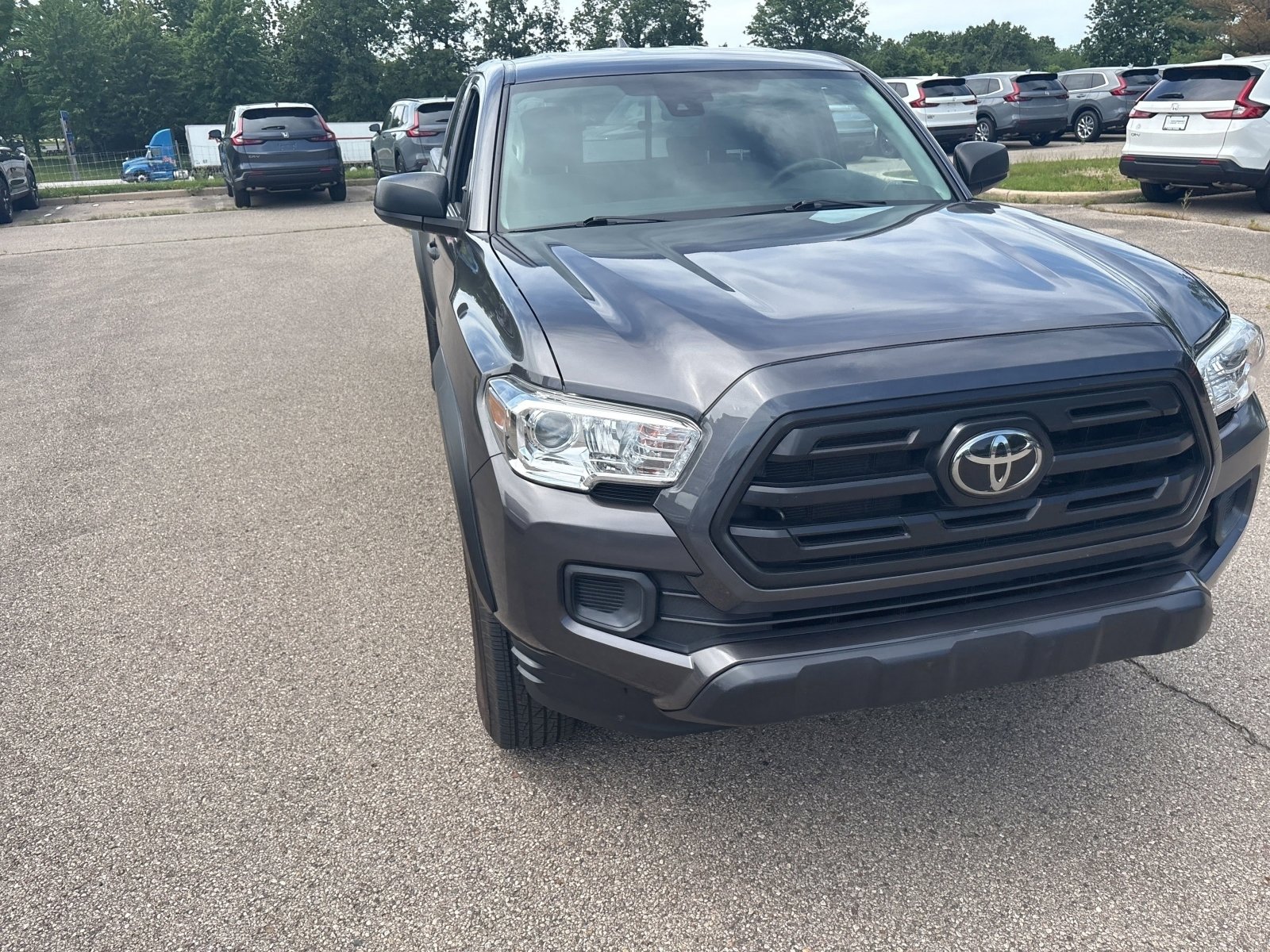 Used 2019 Toyota Tacoma SR w/ SX Package RWD image 17