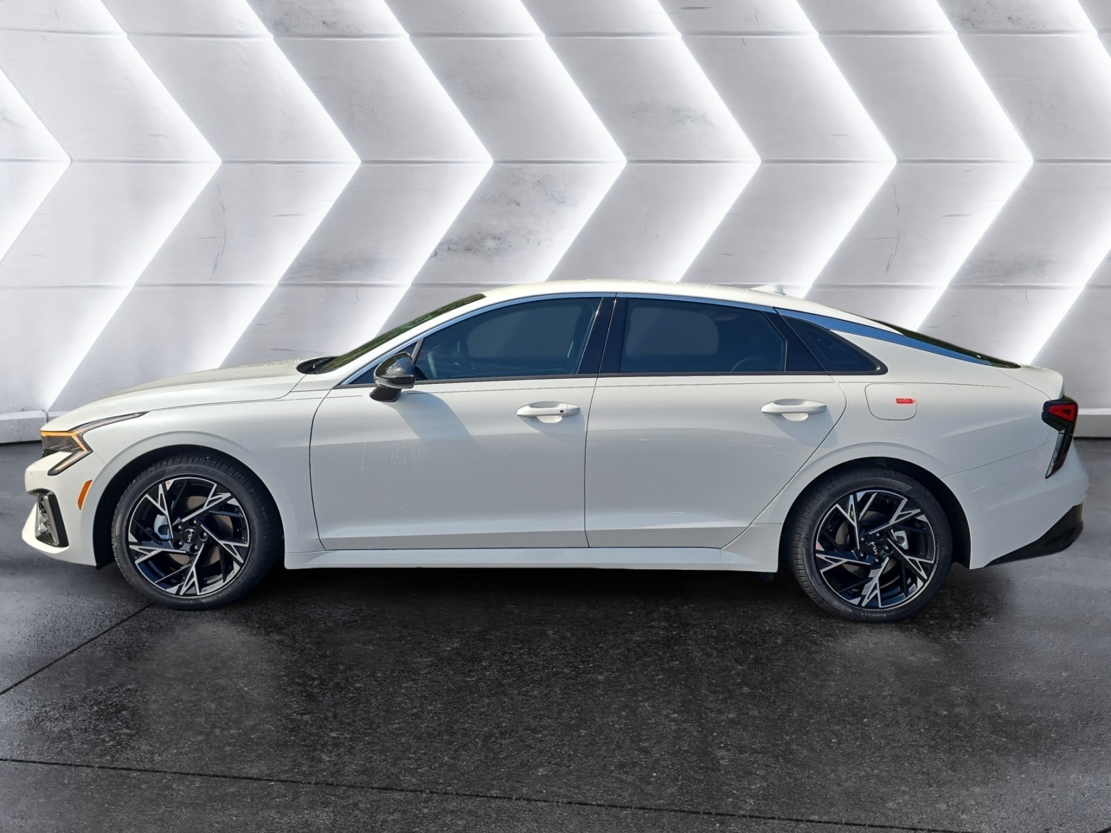 New 2027 Kia K5 GT-Line image 2
