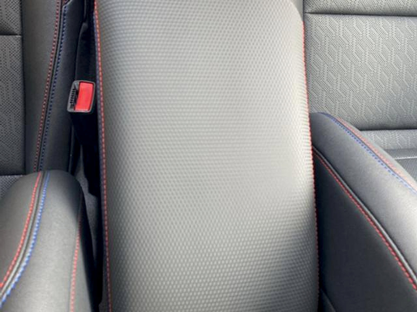 New 2026 Chevrolet Equinox RS w/ Safety and Technology Package FWD image 33