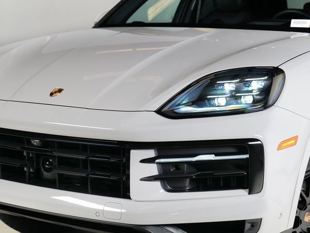 New 2026 Porsche Cayenne AWD/4WD image 29