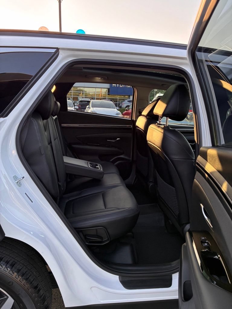 Used 2024 Hyundai Tucson Limited AWD/4WD image 19