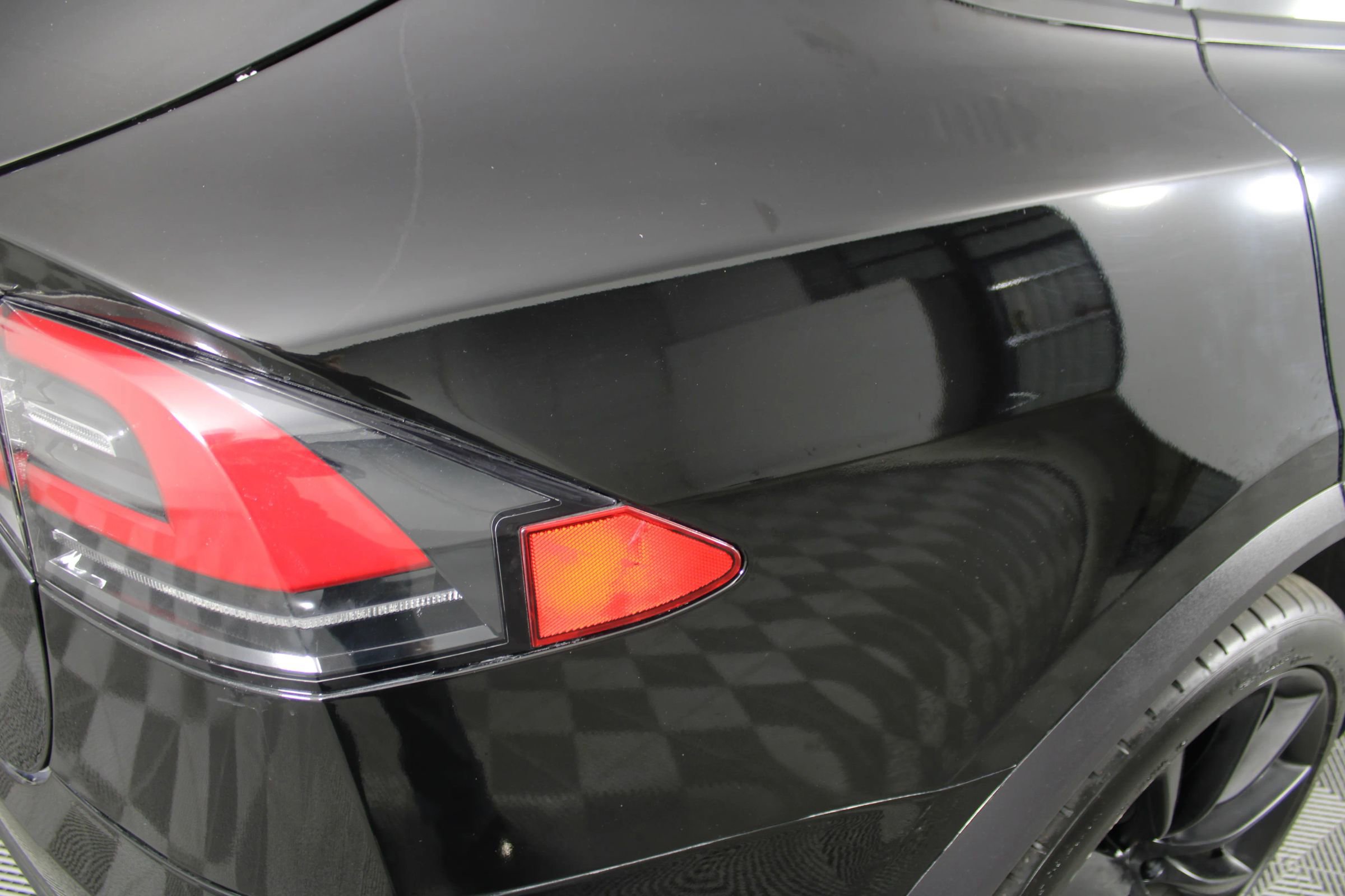 Used 2019 Tesla Model X Performance image 32