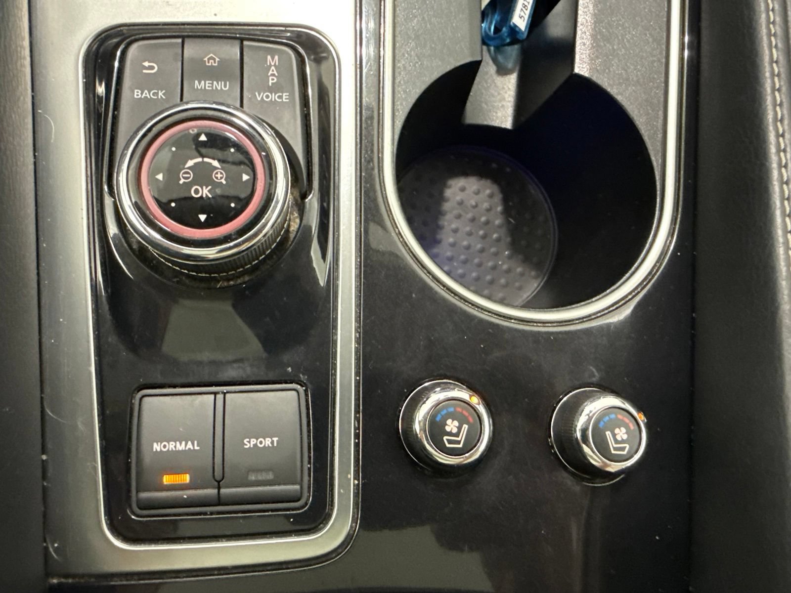 Used 2017 Nissan Maxima Platinum w/ Interior Lighting Package FWD image 24