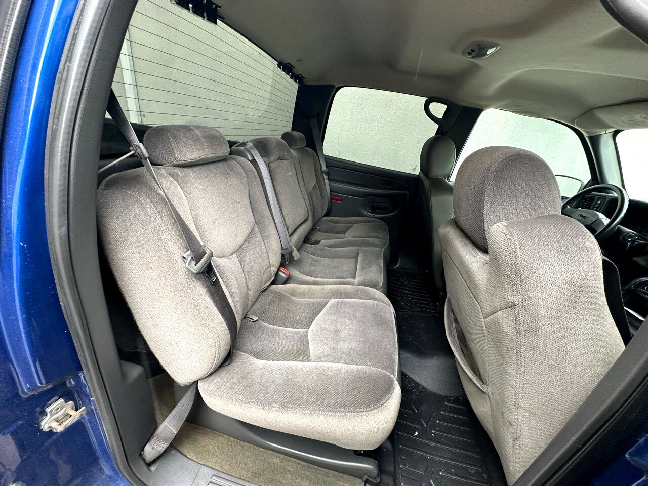 Used 2004 GMC Sierra 2500 SLE w/ Skid Plate Package image 32