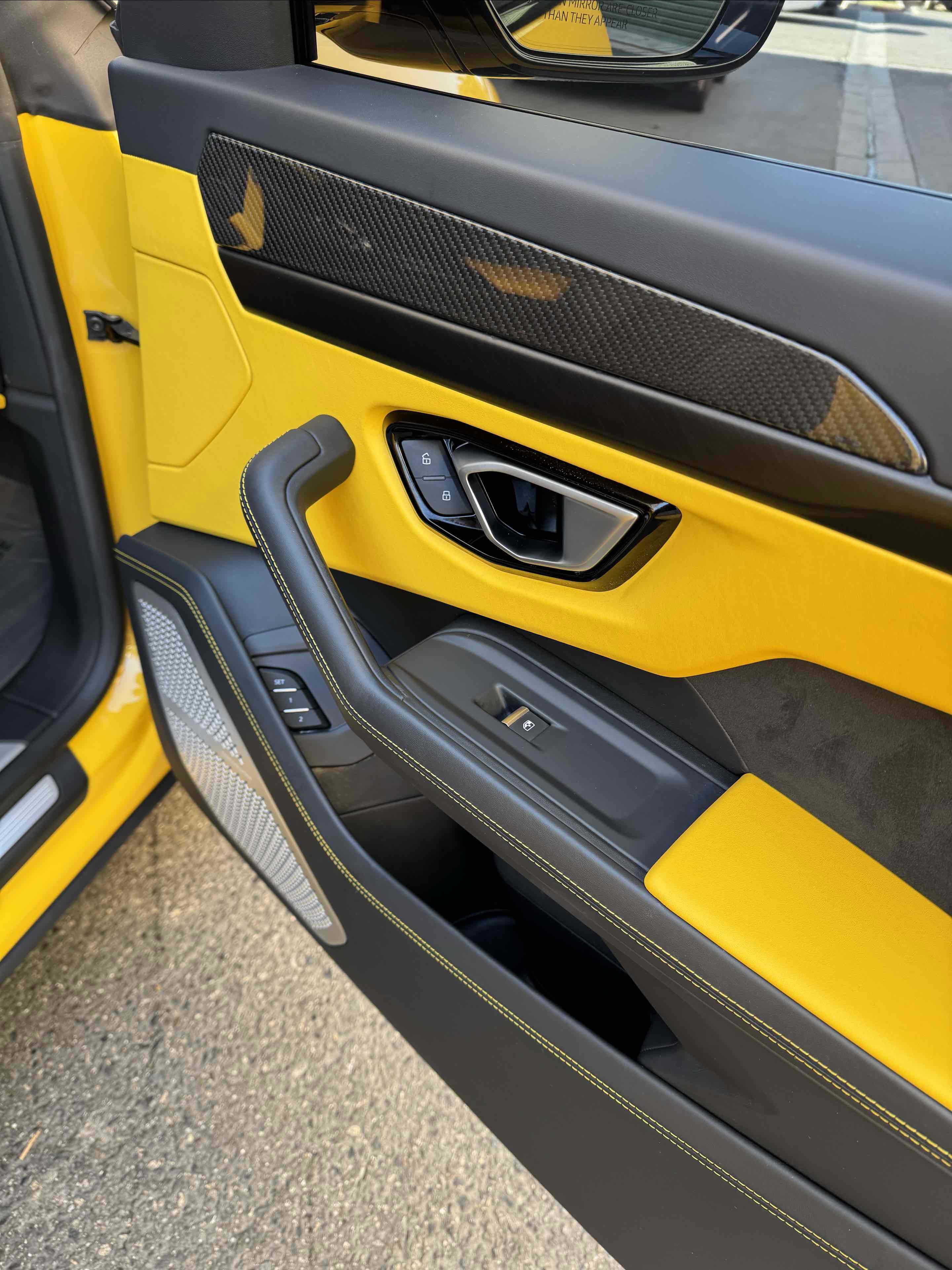 Used 2021 Lamborghini Urus image 72