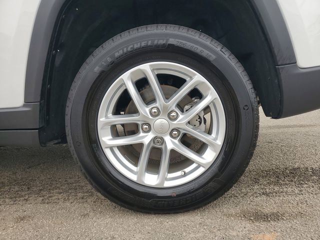 Certified 2025 Jeep Grand Cherokee Laredo X w/ Luxury Tech Group I image 14