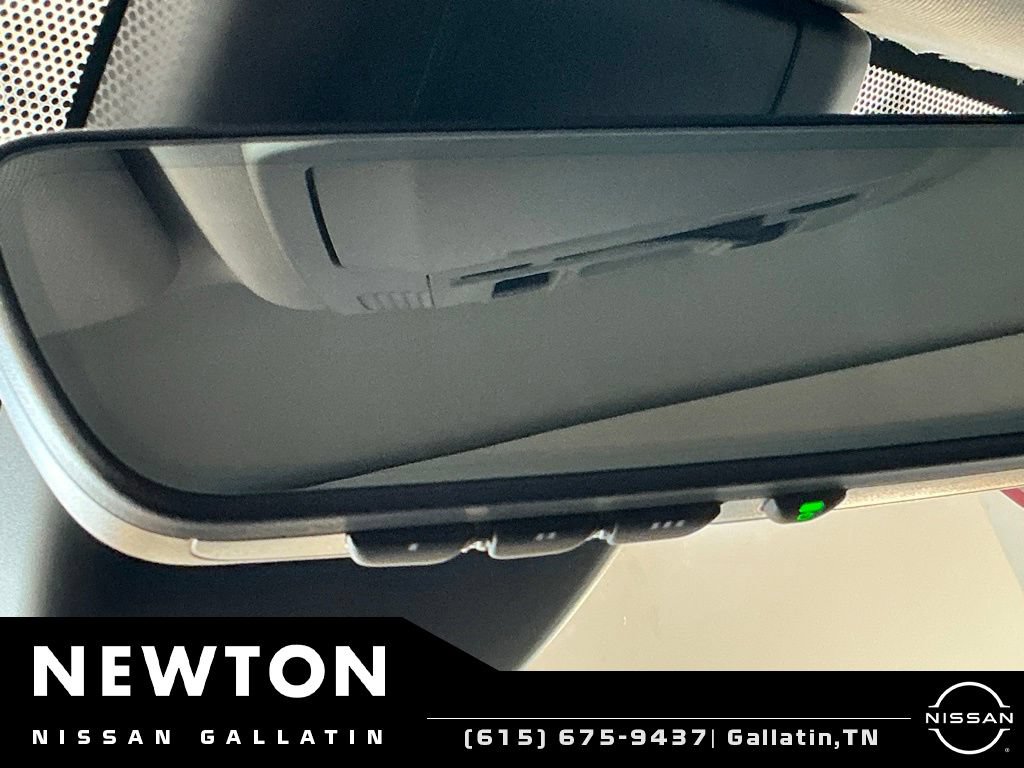 Used 2024 Toyota Highlander XLE AWD/4WD image 33