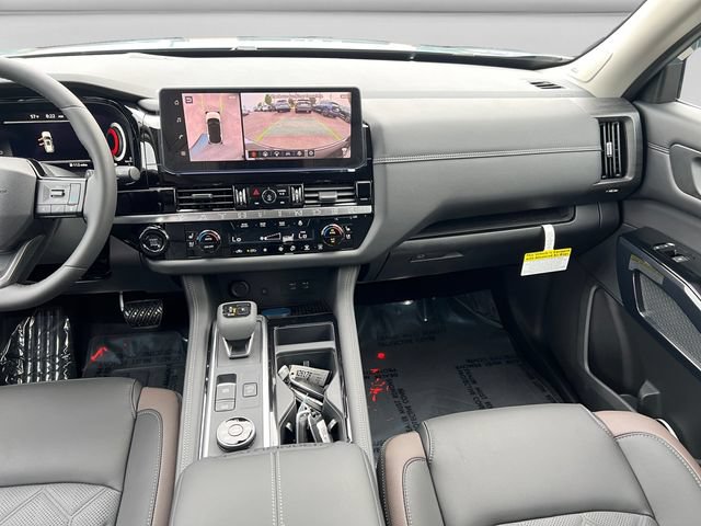 New 2026 Nissan Pathfinder Platinum AWD/4WD image 15