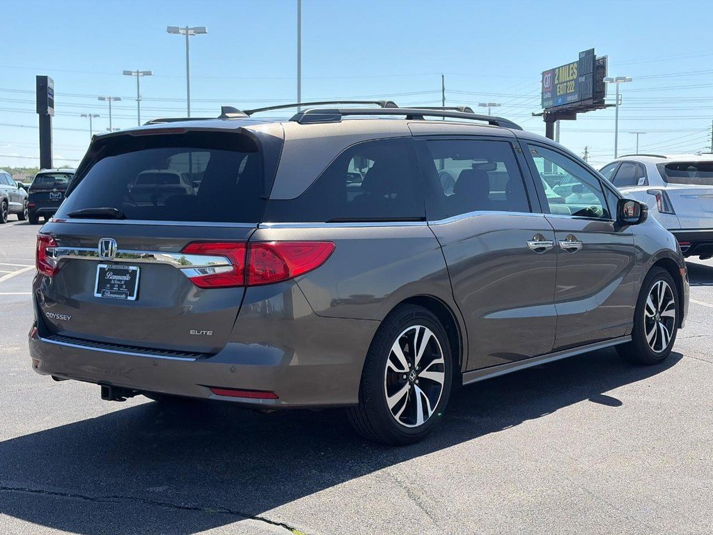 Used 2018 Honda Odyssey Elite image 5