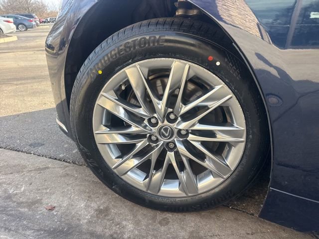 Used 2022 Lexus LS 500 AWD image 11