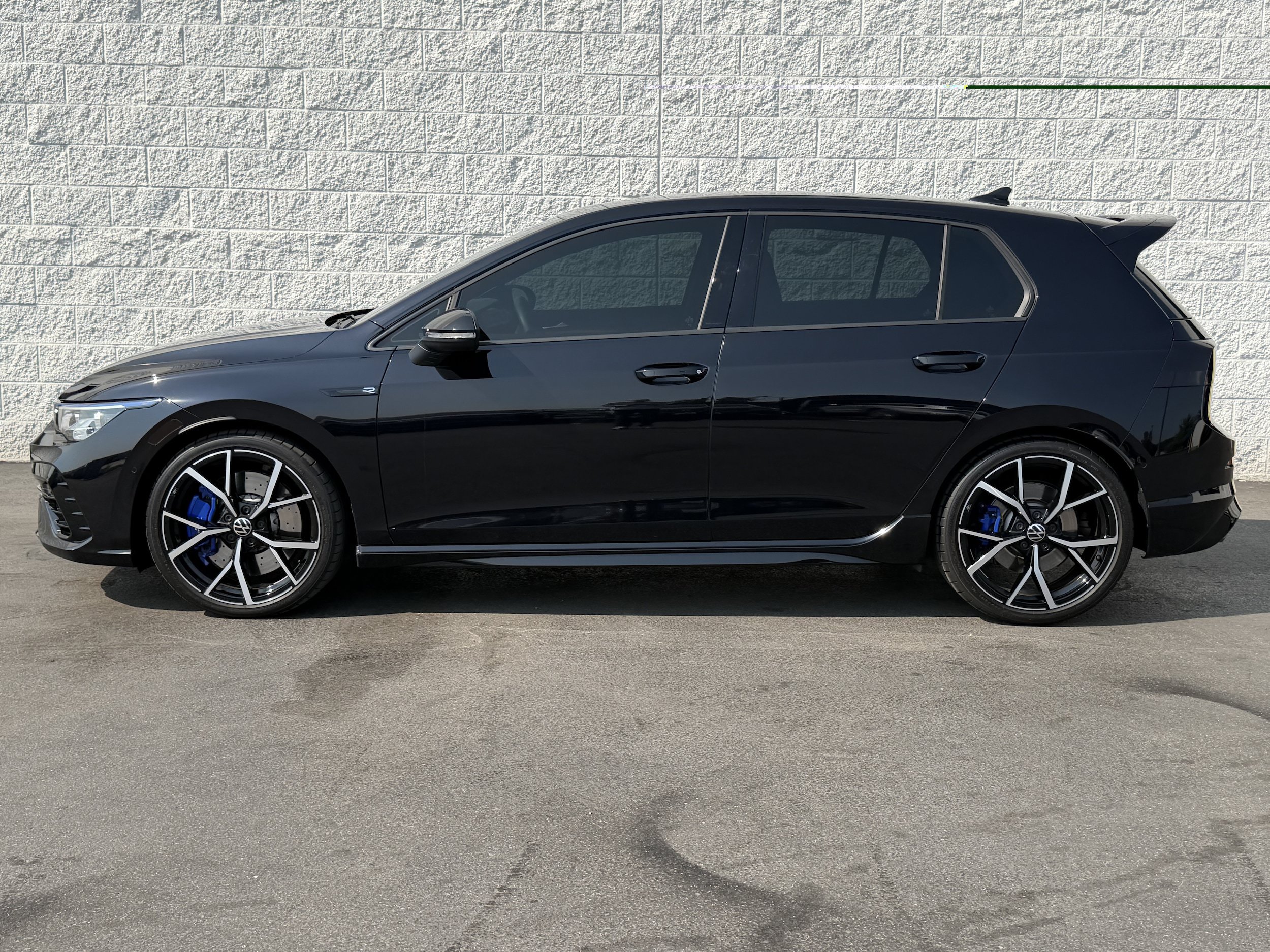Used 2024 Volkswagen Golf R AWD/4WD image 4