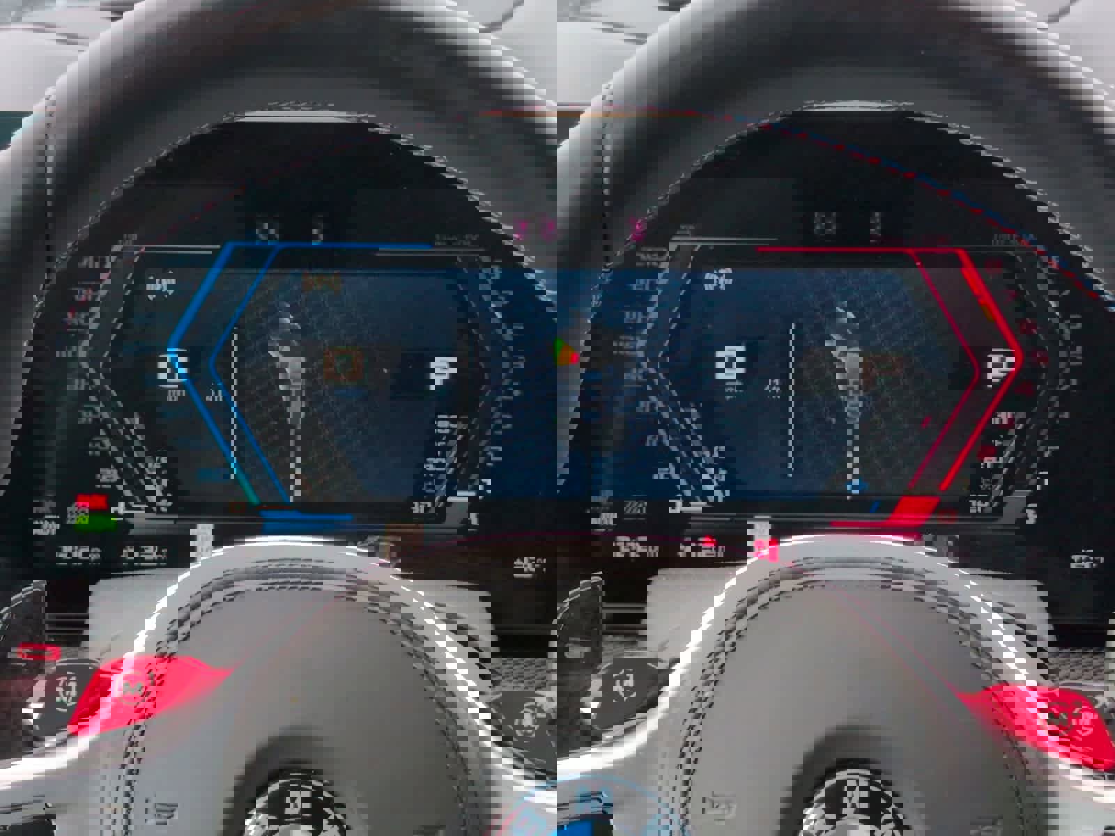 Used 2025 BMW X6 M Competition w/ Executive Package image 16