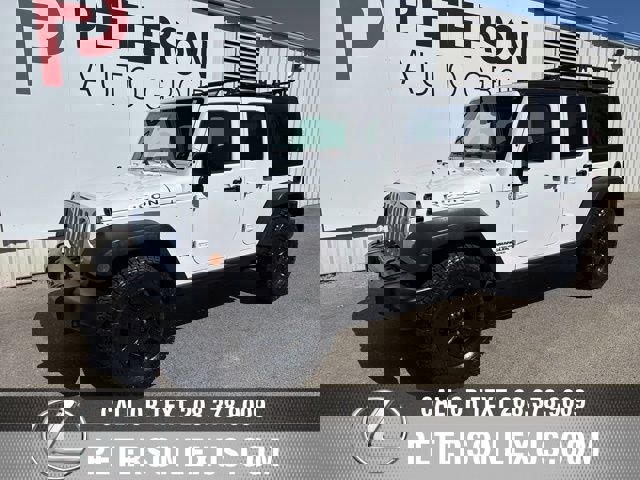 Used 2015 Jeep Wrangler Unlimited Rubicon image 8